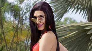 Tranny with sexy glasses online